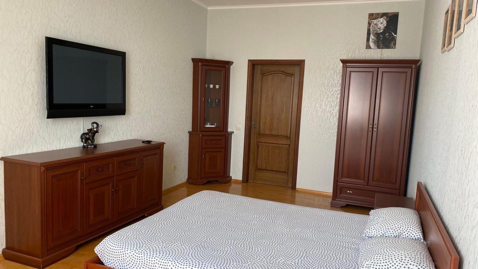 Comfortable Apartment On The Obolon Kijev Kültér fotó